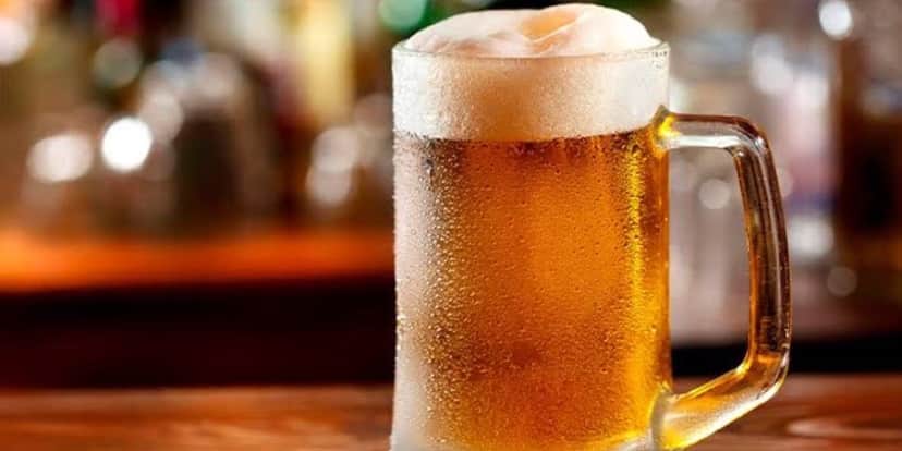 Chopp aos clientes com nome sujo (Reprodução/Internet) Chopp aos clientes com nome sujo (Reprodução/Internet)