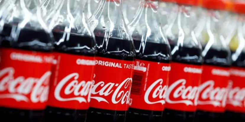 Alerta: Coca-Cola é proibida em país e razão de impedimento vai deixar você de boca aberta Alerta: Coca-Cola é proibida em país e razão de impedimento vai deixar você de boca aberta