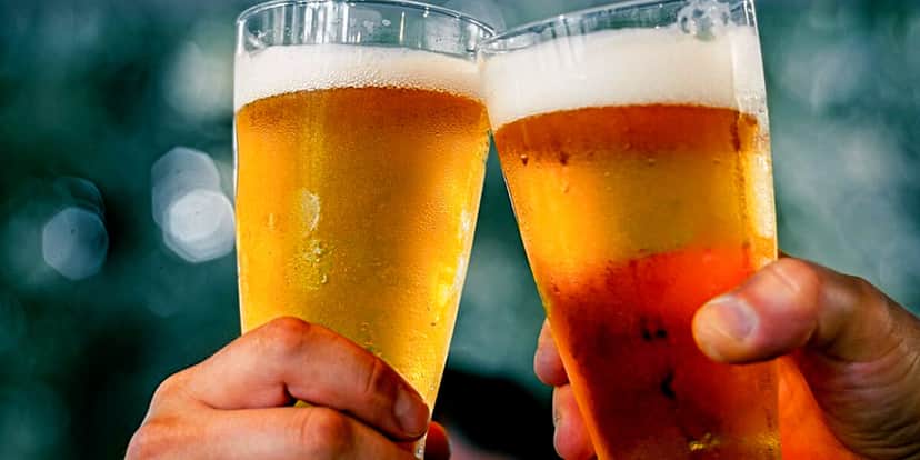Plataforma famosa dá desconto para quem não dispensa uma cerveja gelada (Foto Reprodução/Internet) Plataforma famosa dá desconto para quem não dispensa uma cerveja gelada (Foto Reprodução/Internet)
