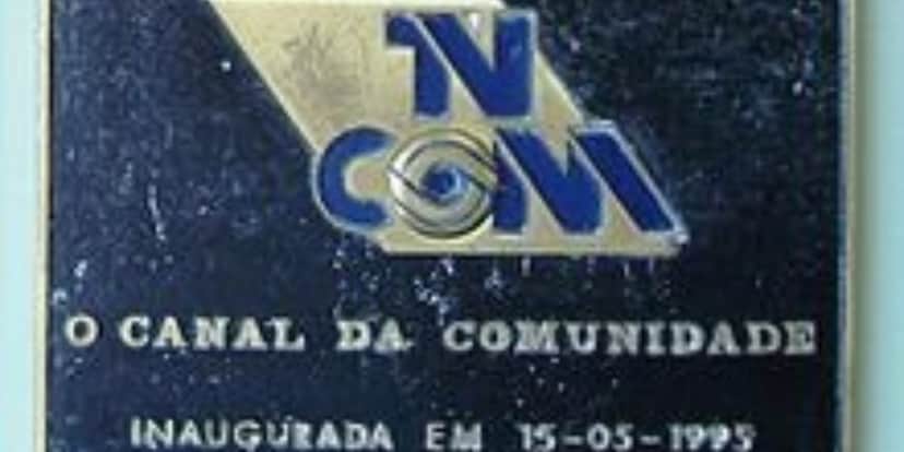A inauguração da TVCOM foi no dia 15 de maio de 1995 (Reprodução: Internet) A inauguração da TVCOM foi no dia 15 de maio de 1995 (Reprodução: Internet)