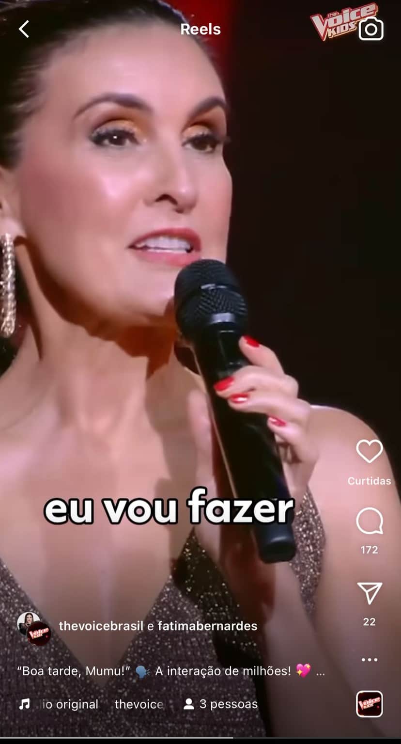 A apresentadora da Globo, Fátima Bernardes no The Voice Kids - Foto Reprodução Instagram A apresentadora da Globo, Fátima Bernardes no The Voice Kids - Foto Reprodução Instagram