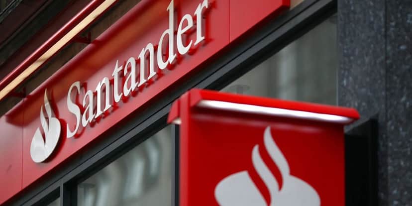 Alerta geral: A mudança drástica do Santander que afeta todos os clientes que tem cartão de crédito - Foto: Reprodução Alerta geral: A mudança drástica do Santander que afeta todos os clientes que tem cartão de crédito - Foto: Reprodução