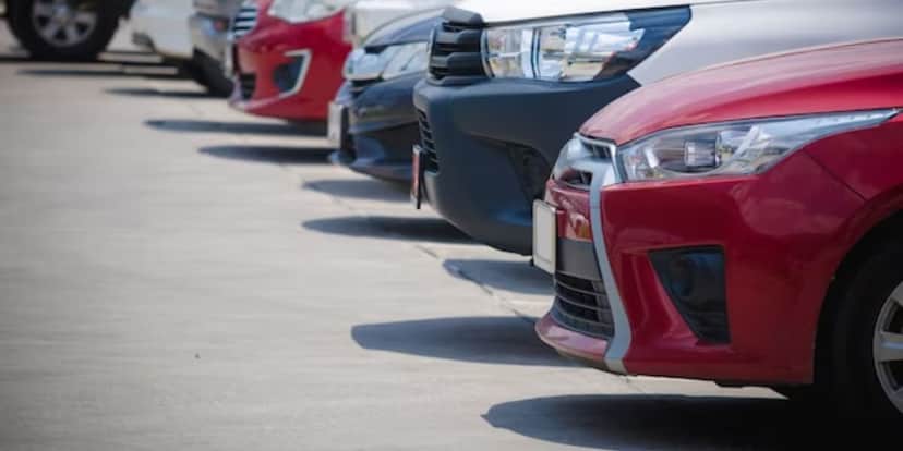 Carros estacionados ao ar livre - Foto Reprodução Internet Carros estacionados ao ar livre - Foto Reprodução Internet