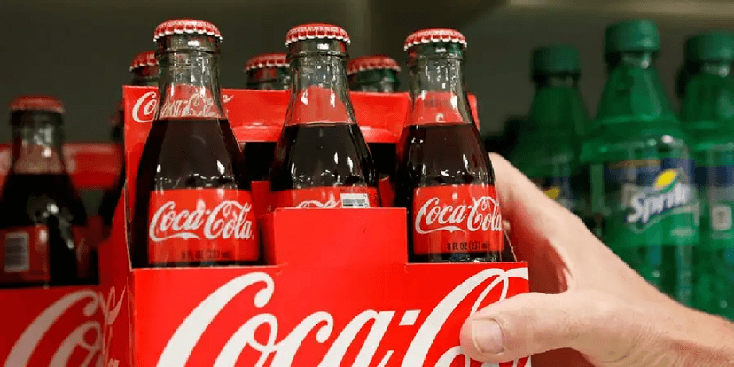 Coca-Cola na prateleira de um mercado (Foto: Reprodução/ Internet) Coca-Cola na prateleira de um mercado (Foto: Reprodução/ Internet)
