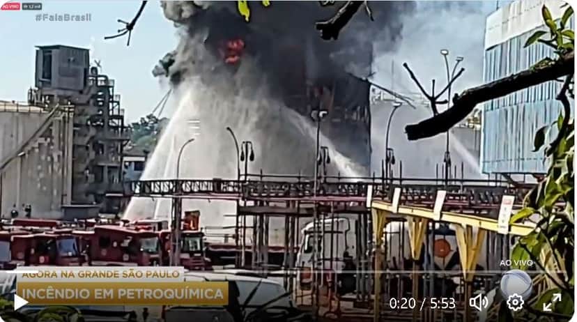 Imagem de incêndio em petroquímica no Fala Brasil, da Record - Foto Reprodução Record Imagem de incêndio em petroquímica no Fala Brasil, da Record - Foto Reprodução Record