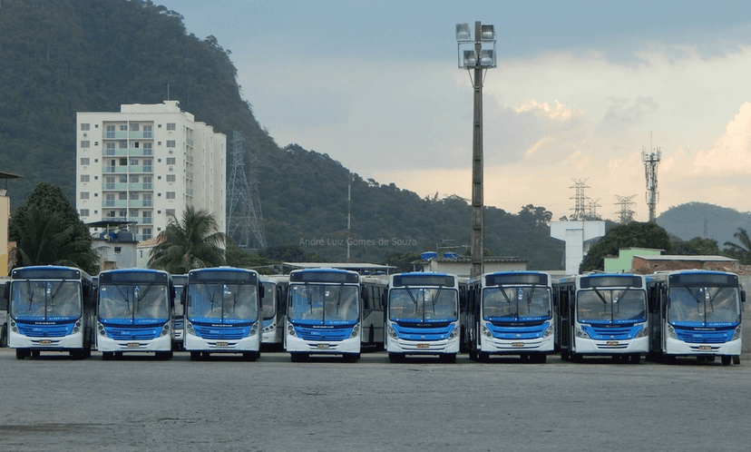 Ônibus da empresa 'Transporte Santa Maria' (Foto: Reprodução/ Internet) Ônibus da empresa 'Transporte Santa Maria' (Foto: Reprodução/ Internet)