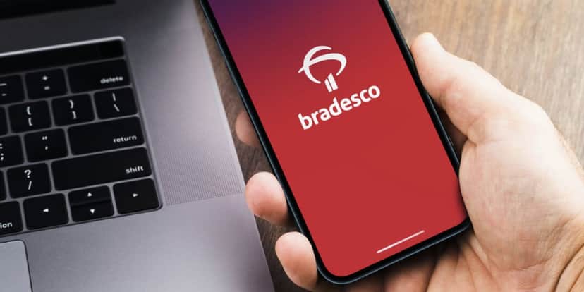 Pessoa usando o aplicativo do Bradesco (Foto: Reprodução / Internet) Pessoa usando o aplicativo do Bradesco (Foto: Reprodução / Internet)