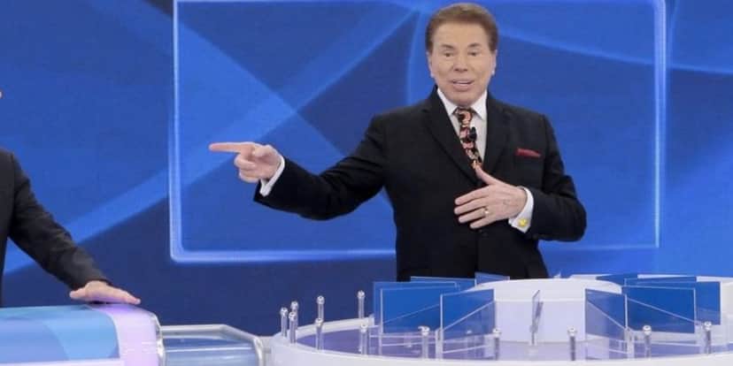 Silvio Santos e seu funcionário em programa (Foto: Reprodução / SBT) Silvio Santos e seu funcionário em programa (Foto: Reprodução / SBT)