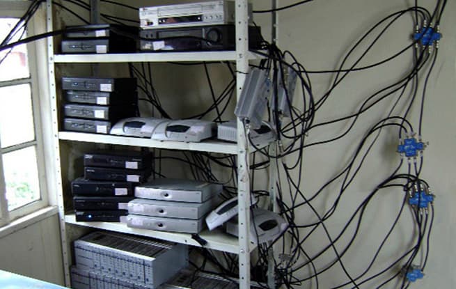 Sistema com aparelhos de gatonet - Foto Reprodução Internet Sistema com aparelhos de gatonet - Foto Reprodução Internet