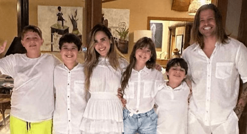 Wanessa Camargo ao lado de Dado e dos filhos (Foto: Reprodução/ Internet) Wanessa Camargo ao lado de Dado e dos filhos (Foto: Reprodução/ Internet)