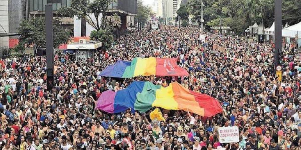 Parada Gay (Reprodução/Internet) Parada Gay (Reprodução/Internet)