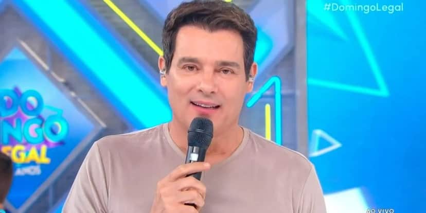 Celso Portiolli no comando do Domingo Legal do SBT (Foto: SBT) Celso Portiolli no comando do Domingo Legal do SBT (Foto: SBT)