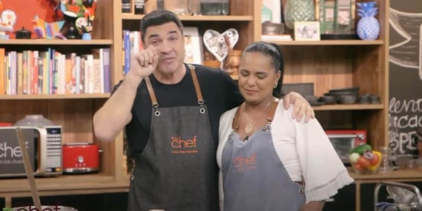 O apresentador se emocionou e agradeceu a todos da Band pela oportunidade (Reprodução: Band) O apresentador se emocionou e agradeceu a todos da Band pela oportunidade (Reprodução: Band)