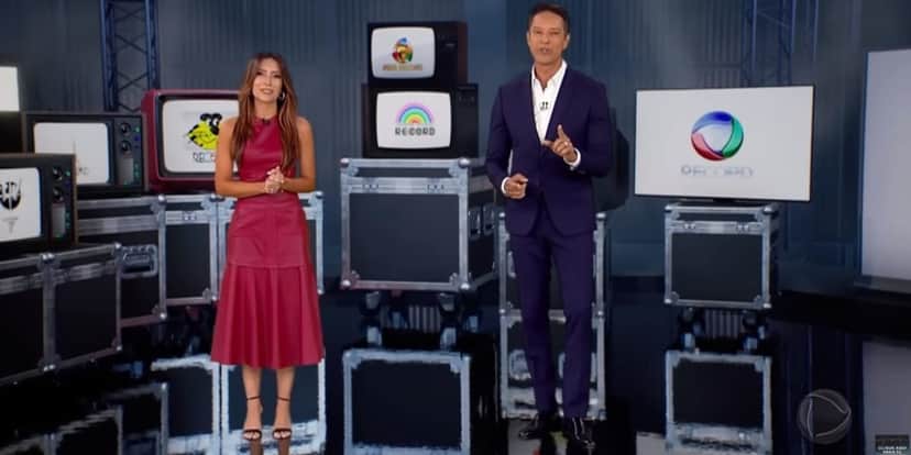 Paloma Poeta e Sérgio Aguiar comandaram o programa número 1000 (Reprodução: Record) Paloma Poeta e Sérgio Aguiar comandaram o programa número 1000 (Reprodução: Record)