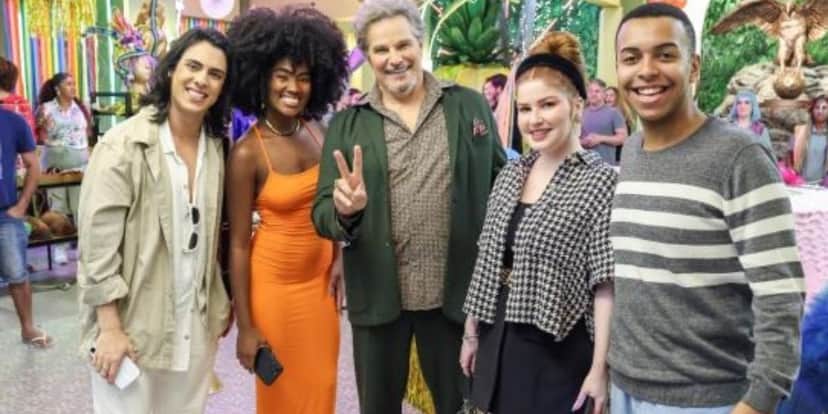 Esquerda para direita Théo, Bia Bem, Edson Celulari, Júlia Lourenço e Renato Augusto – Divulgação Esquerda para direita Théo, Bia Bem, Edson Celulari, Júlia Lourenço e Renato Augusto – Divulgação