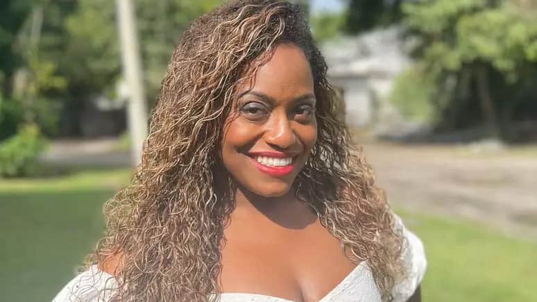 Ludmillah Anjos, atriz e ex-The Voice Brasil, sofre acidente de carro Ludmillah Anjos, atriz e ex-The Voice Brasil, sofre acidente de carro