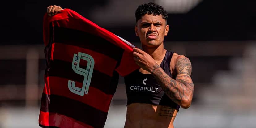 Mateusão de saída do Flamengo - Reprodução: Internet Mateusão de saída do Flamengo - Reprodução: Internet