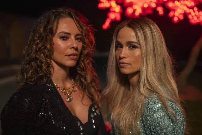 Paolla Oliveira e Nanda Costa em Justiça 2 - Foto Internet Paolla Oliveira e Nanda Costa em Justiça 2 - Foto Internet