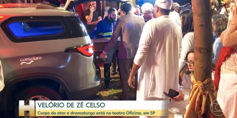 César Tralli mostra velório de Zé Celso Martinez (Foto: Reprodução / Globo) César Tralli mostra velório de Zé Celso Martinez (Foto: Reprodução / Globo)