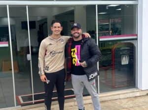 Alexandre Pato e o irmão (Foto: Reprodução / Instagram) Alexandre Pato e o irmão (Foto: Reprodução / Instagram)