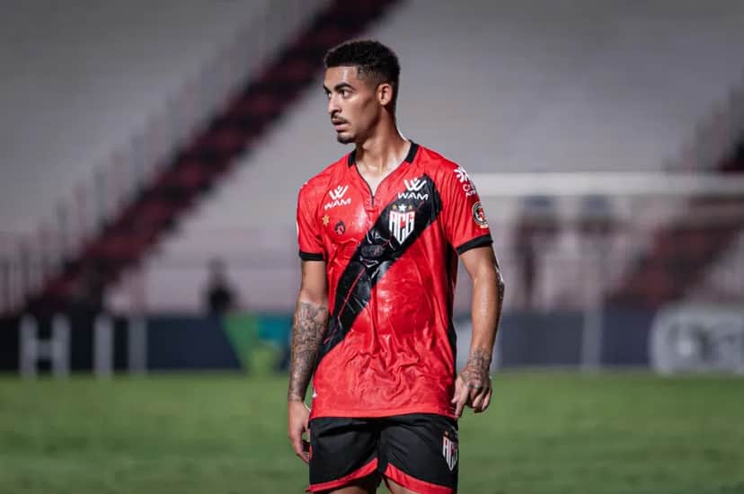 Jefferson: lateral-esquerdo fez 56 jogos na temporada 2022 — Foto: Alan Deyvid/ACG Jefferson: lateral-esquerdo fez 56 jogos na temporada 2022 — Foto: Alan Deyvid/ACG