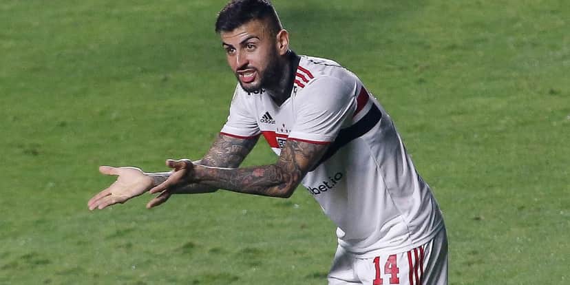 Liziero, jogador do São Paulo, emprestado ao Coritiba (Imagem Reprodução GettyImages) Liziero, jogador do São Paulo, emprestado ao Coritiba (Imagem Reprodução GettyImages)