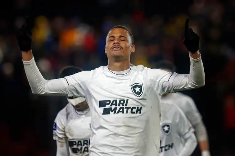 Janderson tem tido boas atuações com a camisa do Botafogo e surge como opção de qualidade no ataque - Foto Botafogo Janderson tem tido boas atuações com a camisa do Botafogo e surge como opção de qualidade no ataque - Foto Botafogo