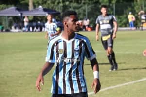 Tetê no Grêmio - Foto Internet Tetê no Grêmio - Foto Internet