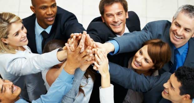 Todos precisam saber detalhes sobre a grande vitória com relação a aumento do salário, que cai como um verdadeiro presente para estes trabalhadores brasileiros - Foto Ilustrativa Canva Todos precisam saber detalhes sobre a grande vitória com relação a aumento do salário, que cai como um verdadeiro presente para estes trabalhadores brasileiros - Foto Ilustrativa Canva