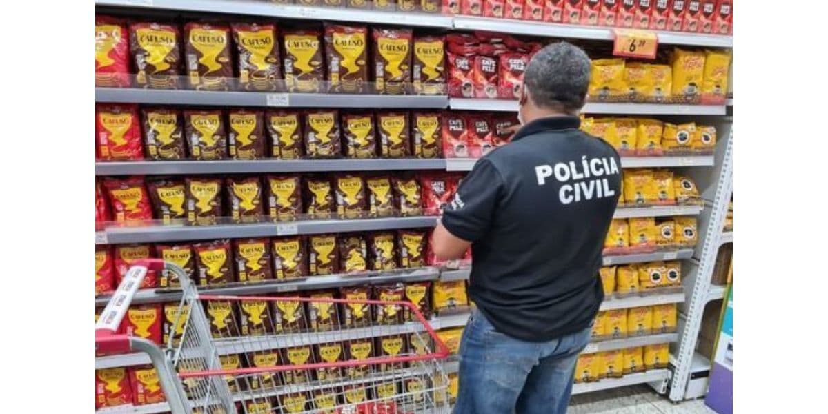 Erro grave: A proibição da venda de 33 mil pacotes de café que foram arrancados dos supermercados - Foto: Reprodução Erro grave: A proibição da venda de 33 mil pacotes de café que foram arrancados dos supermercados - Foto: Reprodução