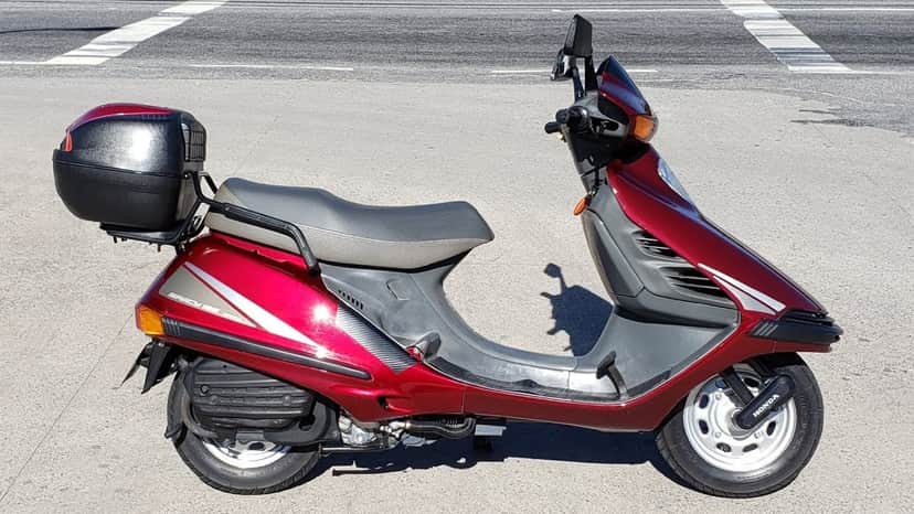 Honda Scooter CH 125 Spacy (Foto: YouTube) Honda Scooter CH 125 Spacy (Foto: YouTube)