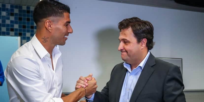 Alberto Guerra e Luis Suárez - (Foto: internet) Alberto Guerra e Luis Suárez - (Foto: internet)