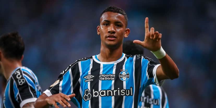 André Henrique está de saída do Grêmio - (Foto: Internet) André Henrique está de saída do Grêmio - (Foto: Internet)
