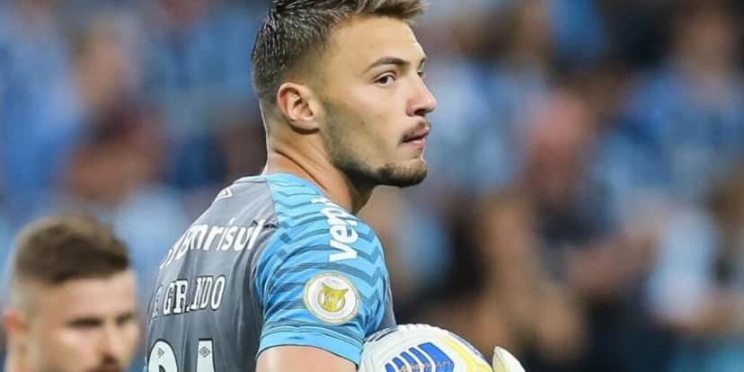 Gabriel Grando, goleiro que titular do Grêmio - (Foto: Internet) Gabriel Grando, goleiro que titular do Grêmio - (Foto: Internet)