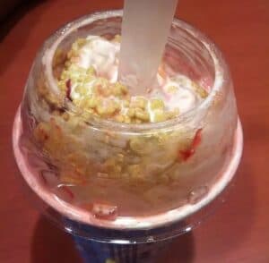 McFlurry de torta de morango foi uma das sobremessas de maior sucesso do McDonald’s (Foto: Reprodução / Internet) McFlurry de torta de morango foi uma das sobremessas de maior sucesso do McDonald’s (Foto: Reprodução / Internet)