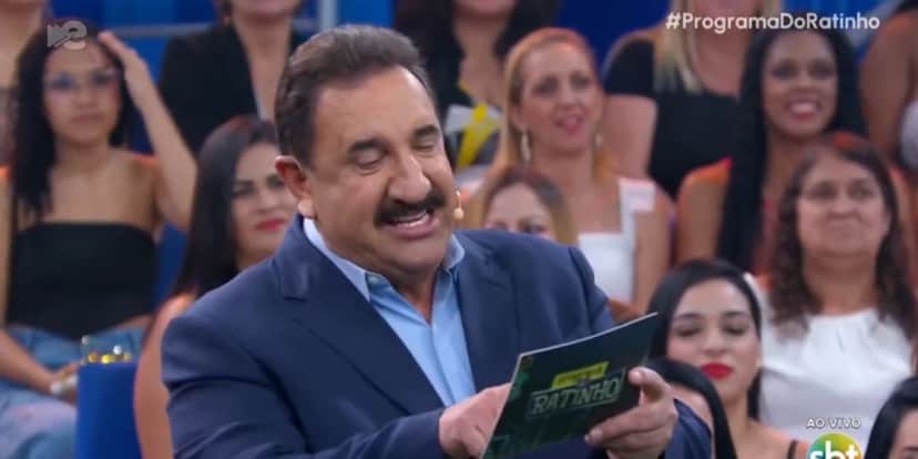 Ratinho foi pego de surpreso com a declaração de Danilo Gentili (Reprodução: SBT) Ratinho foi pego de surpreso com a declaração de Danilo Gentili (Reprodução: SBT)