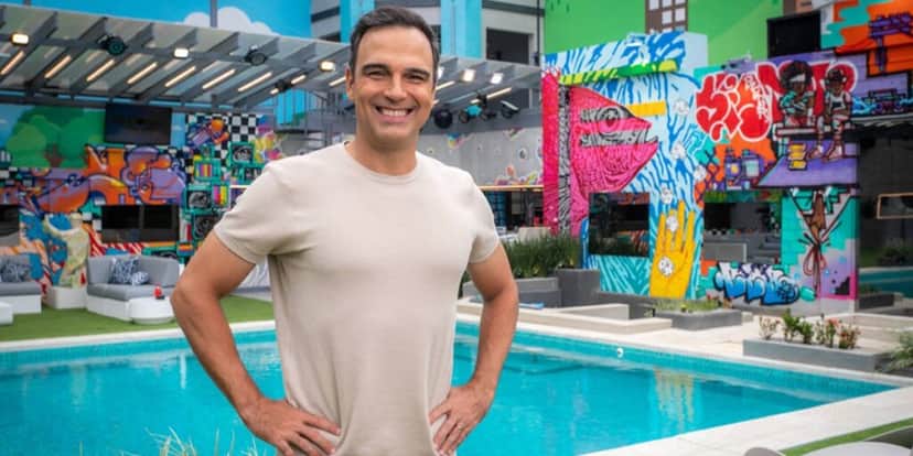 Tadeu Schmidt segue no comando do reality show da Globo, BBB25 (Foto: Divulgação / TV Globo) Tadeu Schmidt segue no comando do reality show da Globo, BBB25 (Foto: Divulgação / TV Globo)