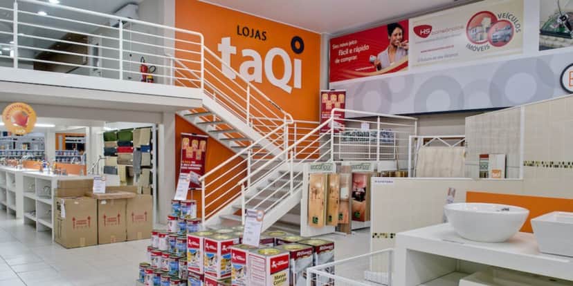 A empresa decidiu fechar 17 unidades por conta do cenário econômico do país (Reprodução: Internet) A empresa decidiu fechar 17 unidades por conta do cenário econômico do país (Reprodução: Internet)