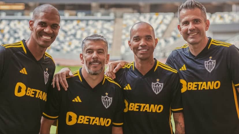 Diego Tardelli voltou a vestir a camisa do Galo (Foto: Diuvulgação) Diego Tardelli voltou a vestir a camisa do Galo (Foto: Diuvulgação)