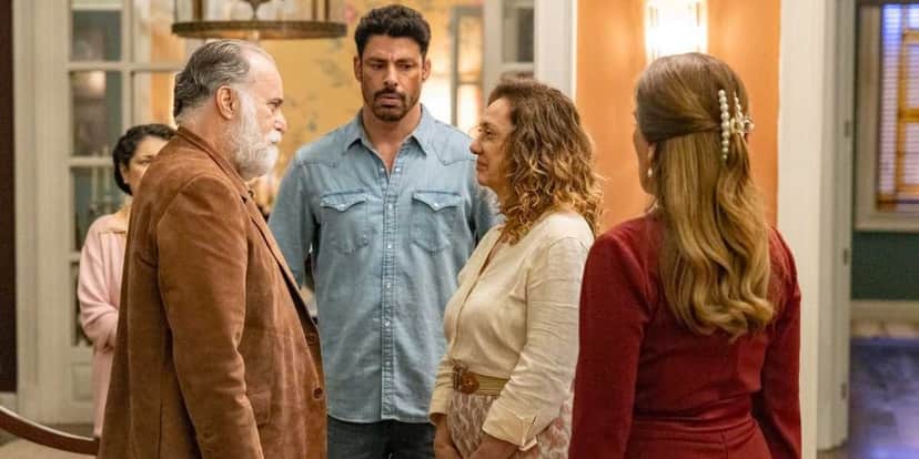 Antônio (Tony Ramos) será feito de otário por Agatha (Eliane Giardini) em "Terra e Paixão" (Foto: Divulgação/TV Globo) Antônio (Tony Ramos) será feito de otário por Agatha (Eliane Giardini) em "Terra e Paixão" (Foto: Divulgação/TV Globo)