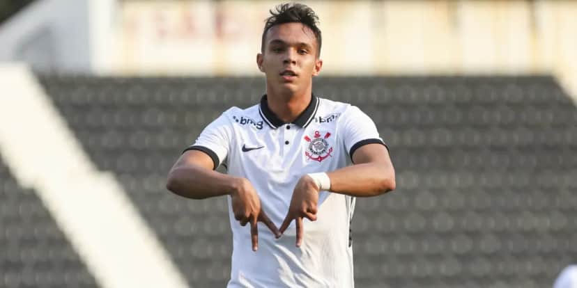 O atacante Giovane do Corinthians está lesionado (Foto: Reprodução/ Internet) O atacante Giovane do Corinthians está lesionado (Foto: Reprodução/ Internet)