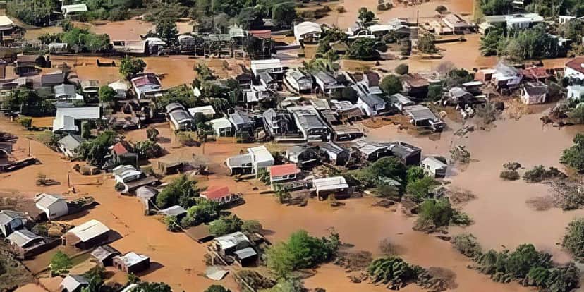 Enchestes e fortes chuvas estão castigando algumas cidades do Rio Grande do Sul (Reprodução: Internet) Enchestes e fortes chuvas estão castigando algumas cidades do Rio Grande do Sul (Reprodução: Internet)