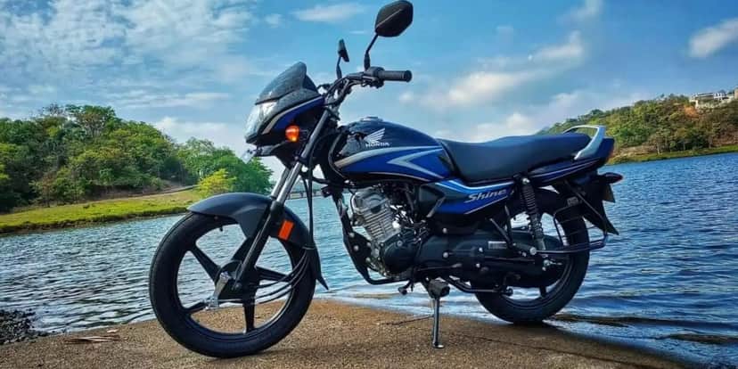 Shine 100 é a mais barata da montadora na Índia (Foto: Divulgação/Honda) Shine 100 é a mais barata da montadora na Índia (Foto: Divulgação/Honda)