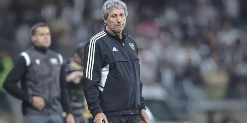Carlos Pracidelli comandou o Galo na derrota contra o Vasco por 1 a 1 - (Foto: Internet) Carlos Pracidelli comandou o Galo na derrota contra o Vasco por 1 a 1 - (Foto: Internet)