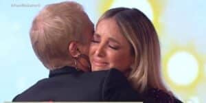 Ticiane Pinheiro chorando na Record (Foto: Reprodução/ Internet) Ticiane Pinheiro chorando na Record (Foto: Reprodução/ Internet)