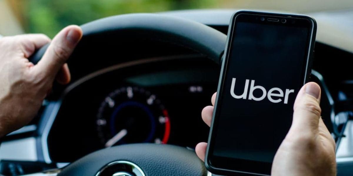 Uber terá que pagar uma indenização de 1 bilhão de reais (Reprodução: Internet) Uber terá que pagar uma indenização de 1 bilhão de reais (Reprodução: Internet)