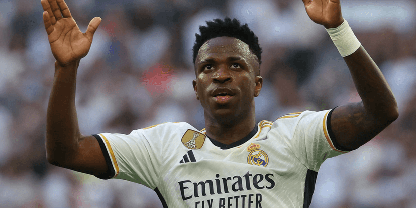 Jogador Vinícius Jr. com a camisa do Real Madrid (Foto: Reprodução, Goal.com) Jogador Vinícius Jr. com a camisa do Real Madrid (Foto: Reprodução, Goal.com)