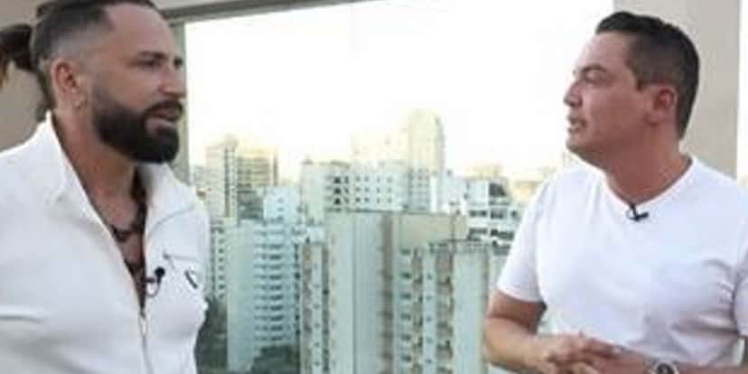 Léo Dias e Latino (Foto: Reprodução / YouTube) Léo Dias e Latino (Foto: Reprodução / YouTube)