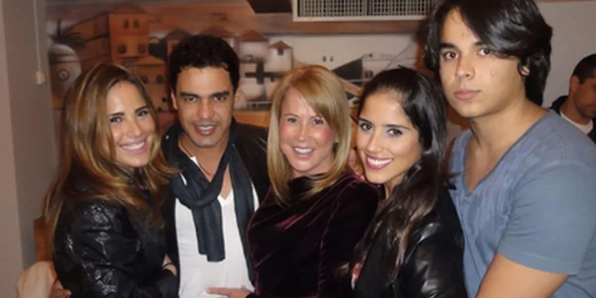 Wanessa Camargo, Zezé Di Camargo, Zilu, Camilla Camargo e Igor Camargo (Foto: Reprodução / Instagram) Wanessa Camargo, Zezé Di Camargo, Zilu, Camilla Camargo e Igor Camargo (Foto: Reprodução / Instagram)