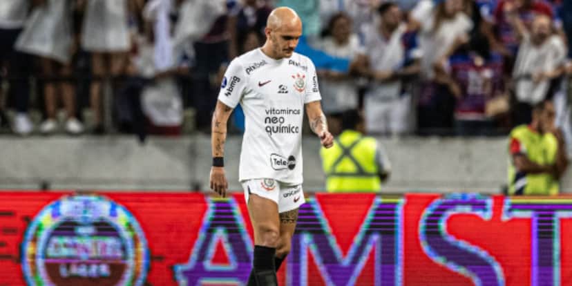 Fábio Santos anuncia aposentadoria - (Foto: Internet) Fábio Santos anuncia aposentadoria - (Foto: Internet)